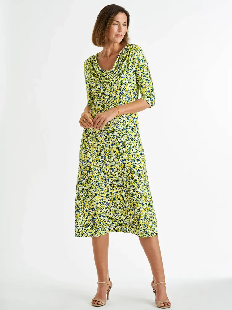 Elegantes Kleid mit Wasserfallkragen