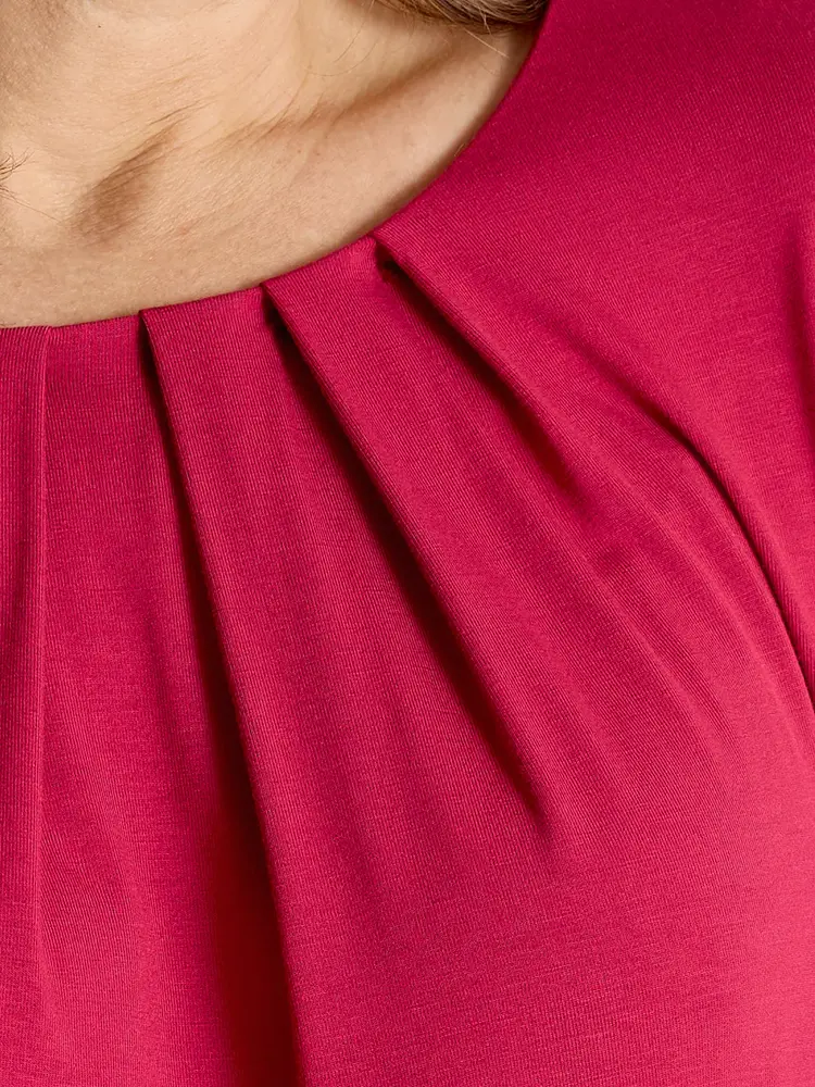 Elegantes Oberteil mit Faltenausschnitt